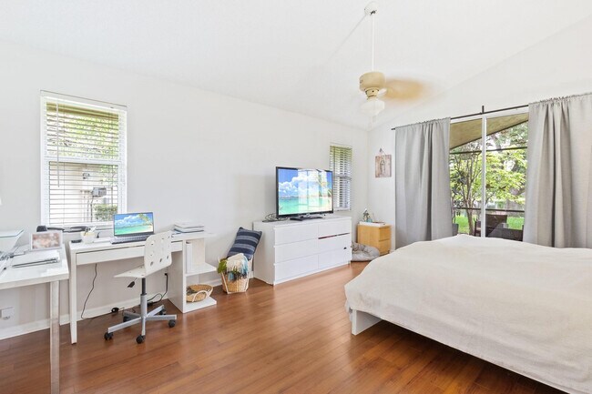 Building Photo - 1007 Spoonbill Cir