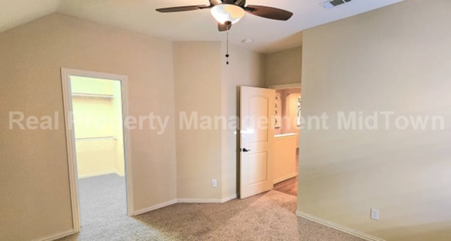Building Photo - Well-Planned 4BR/3BA—Space for Guests, Off...