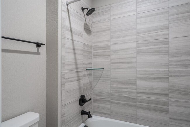 Building Photo - 529 Longleaf Pine Dr