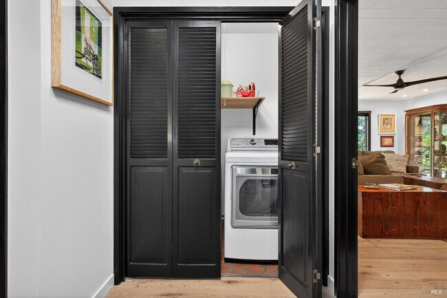 Building Photo - 3662 Lovall Valley Rd