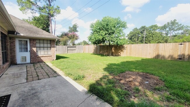 Building Photo - 16314 Rainbow Lake Rd