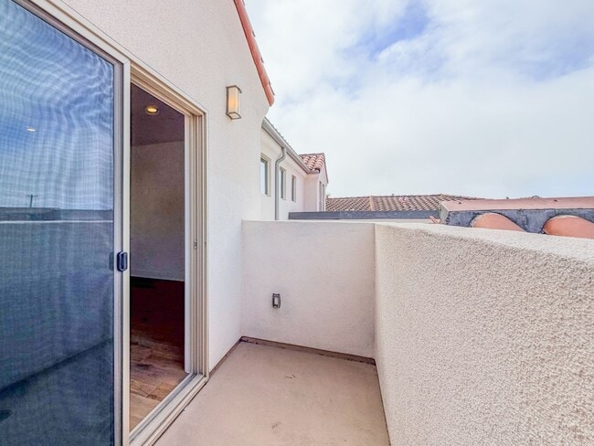 Building Photo - 44 Coronado St