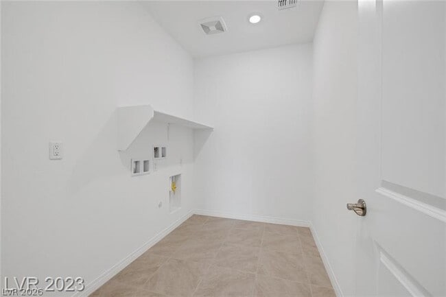 Building Photo - 10 Sun Lily Ln