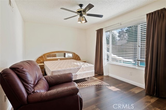 Building Photo - 23850 Vía Jacara