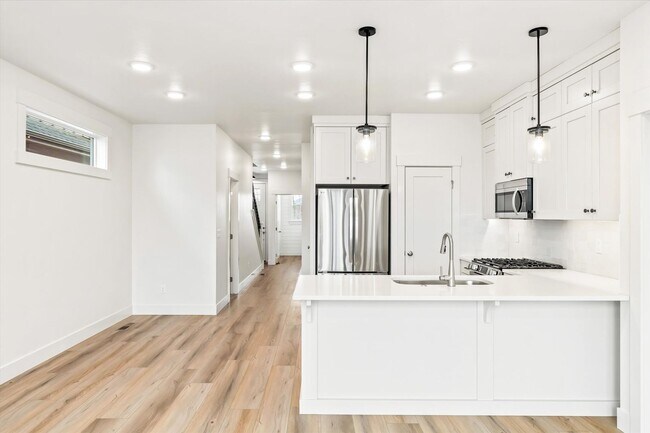 Building Photo - 3+3 Luxury Home in Eagle’s Prestigious Bellemeade Community