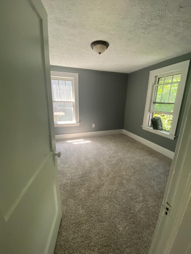 Building Photo - 937 Lawton St