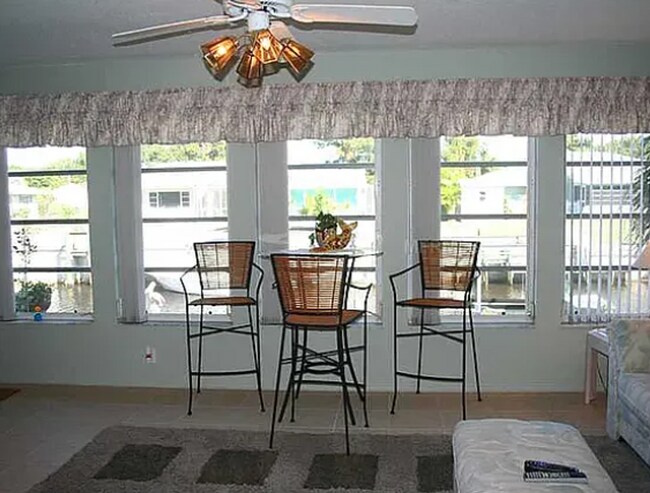Building Photo - Beautiful home with private dock!