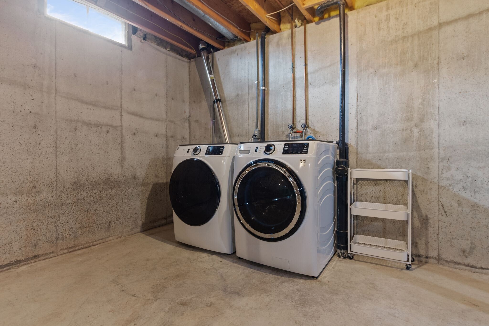 Building Photo - W6157 Aerotech Dr