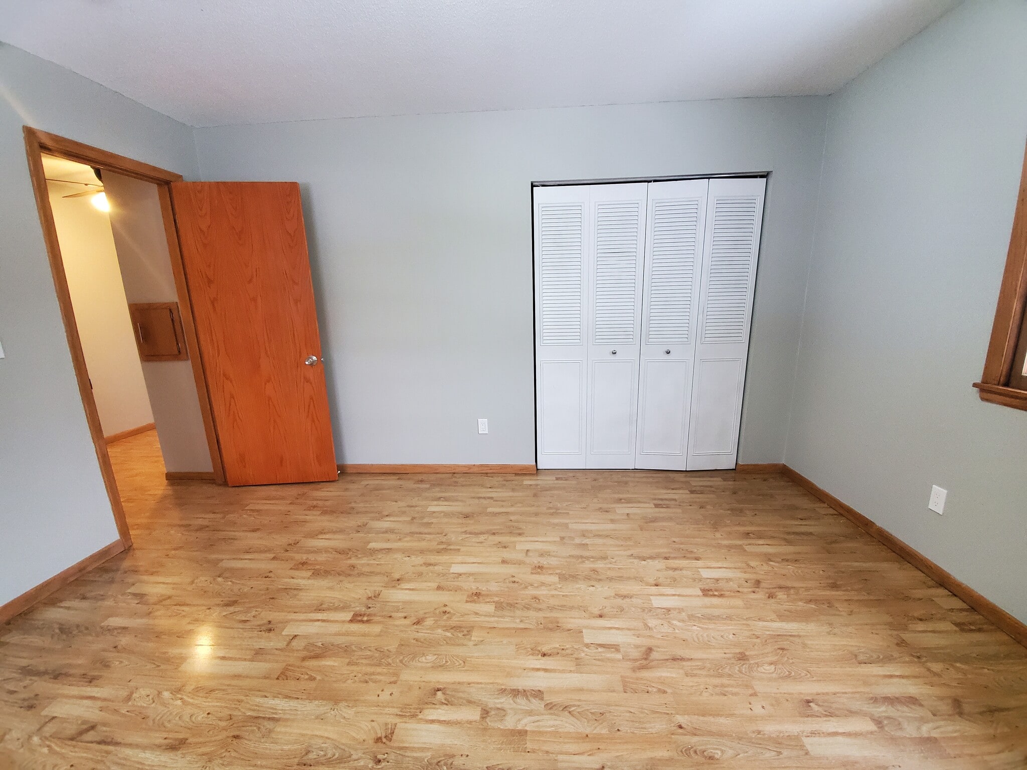 Building Photo - 4000 Cleveland St NE