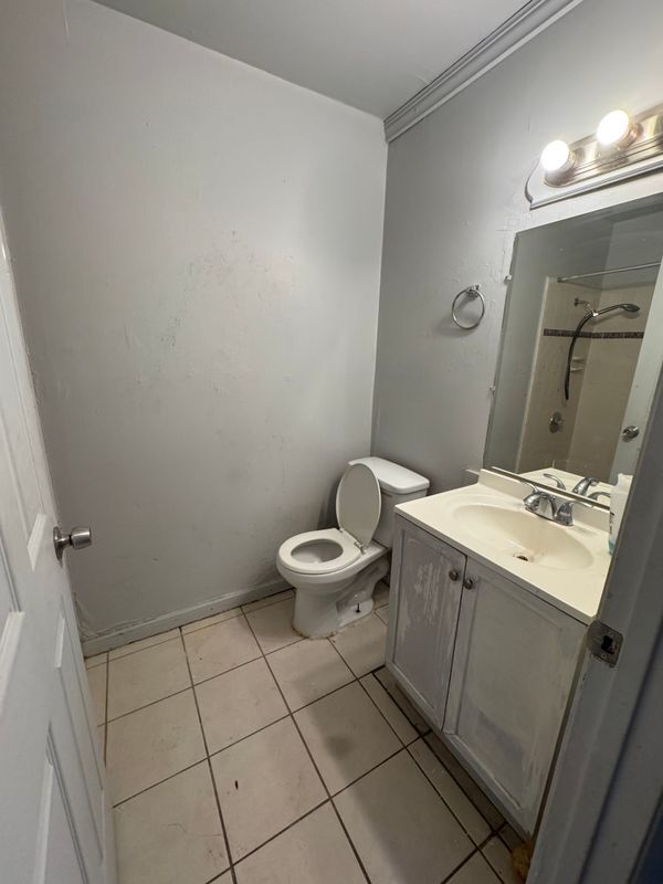 Building Photo - 9131 Port Hudson Dr