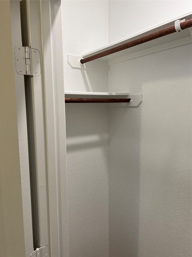 Building Photo - 8435 Chesney Trl