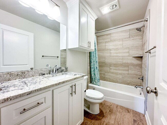 Building Photo - Charming 3/2/2 in Frenship School District!