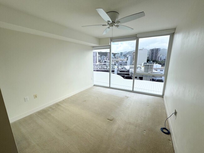 Building Photo - Move in Ready 1-Bedroom at Symphony Honolulu