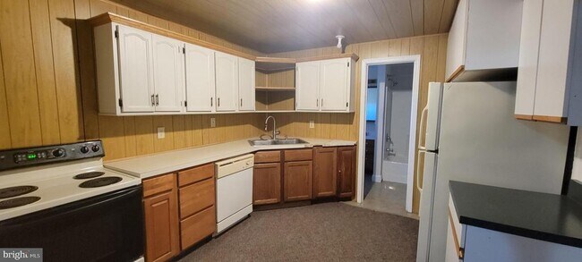 Building Photo - 477 Fishpaw Rd