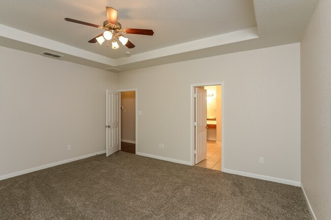 Building Photo - 4807 Barboli St