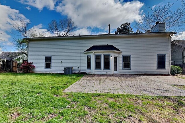 Building Photo - 2888 Cardinal Trce