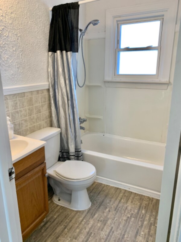 Building Photo - 13701 Marvin St