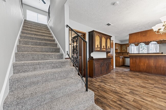 Building Photo - 5414 Spanish Oak Dr