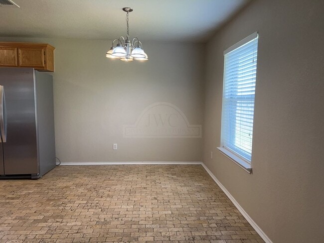 Building Photo - 309 Viola Dr