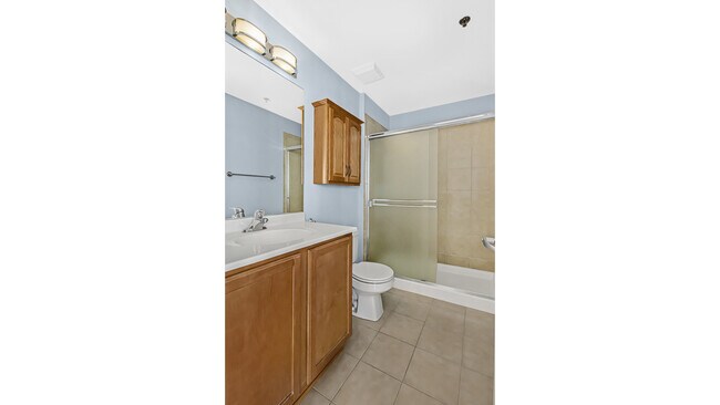 Building Photo - 210 S Desplaines St