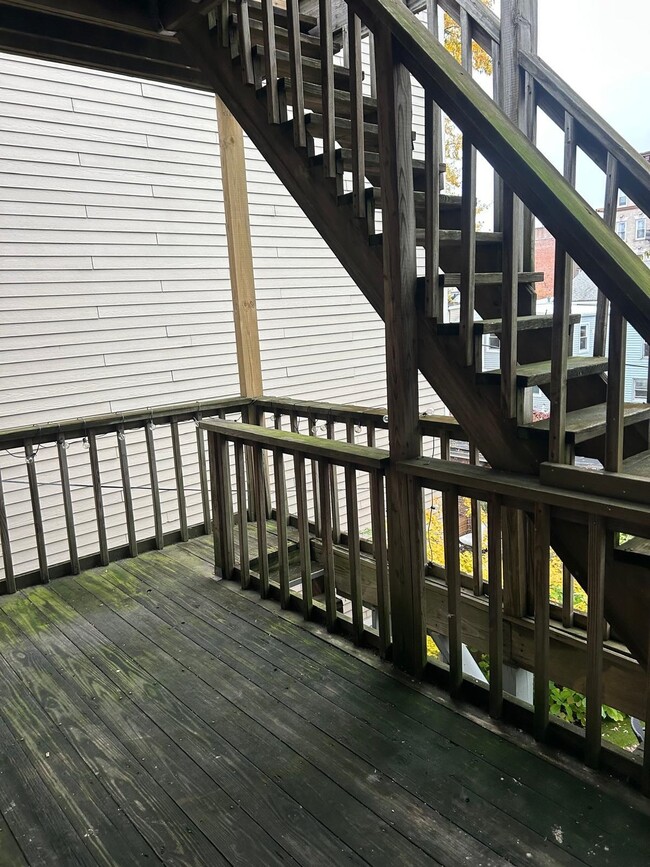 Building Photo - 308 2nd St