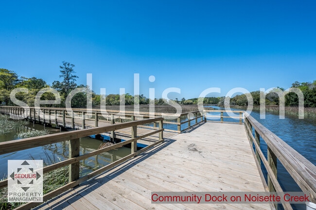Building Photo - 3923 Four Poles Park Dr