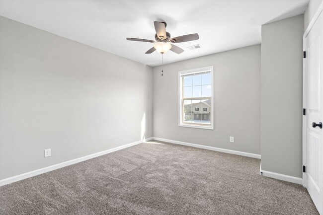 Building Photo - 499 Palmer Dr