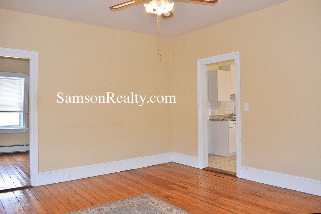 Building Photo - 157 Ives St