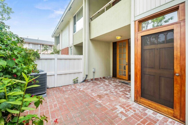 Building Photo - 5215 Sepulveda Blvd