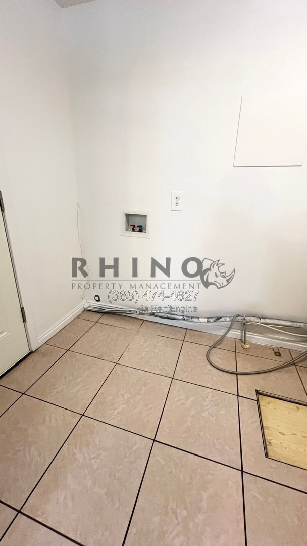 Building Photo - 3389 S 2760 W