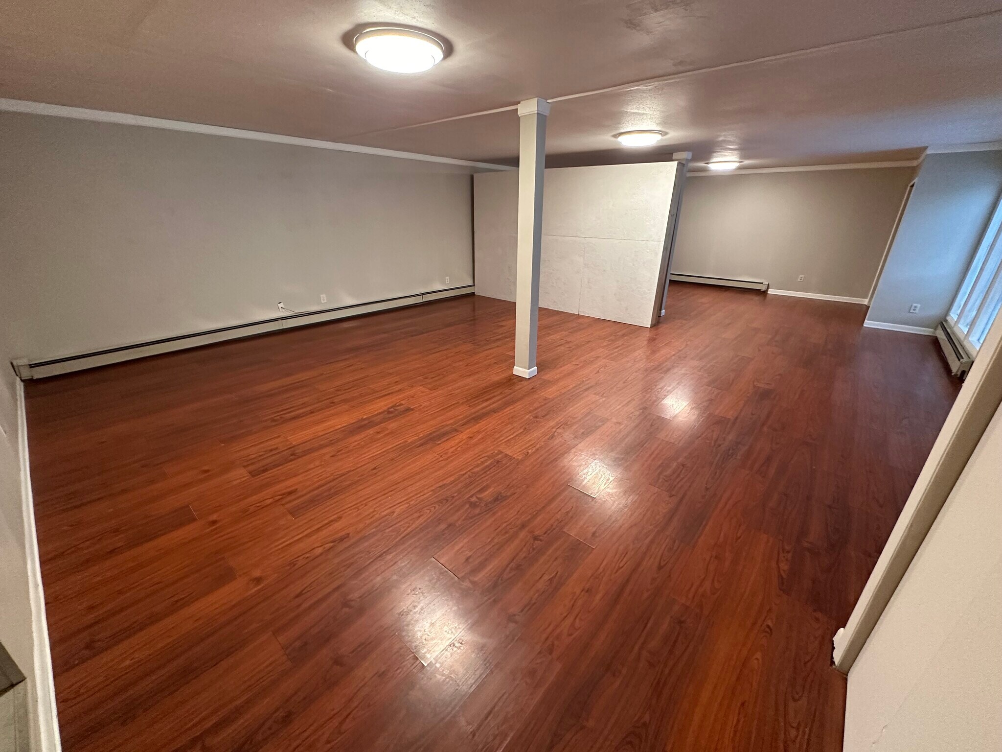 Building Photo - 150 Charles St