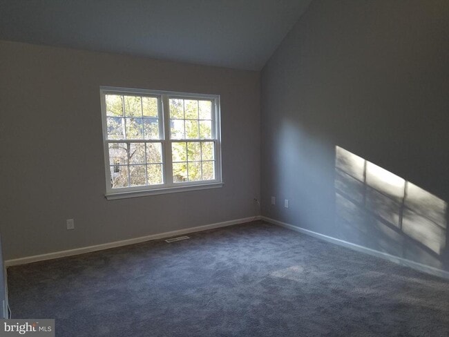 Building Photo - 9663 Horsham Dr