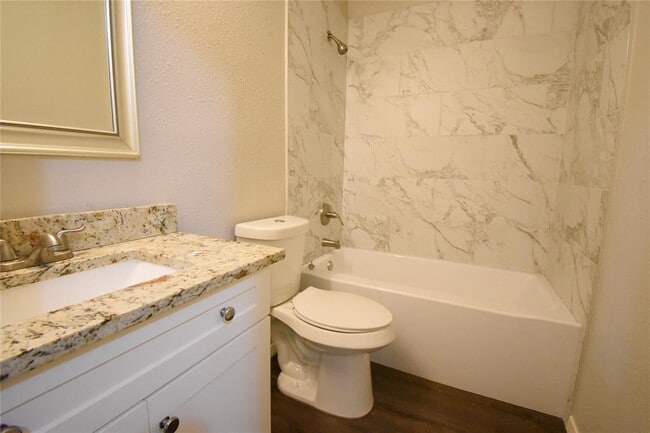 Building Photo - 4603 Meadowood Dr
