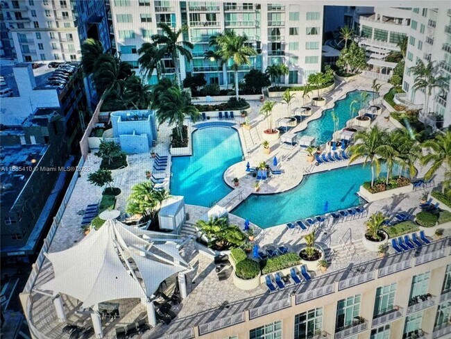 Building Photo - 244 Biscayne Blvd