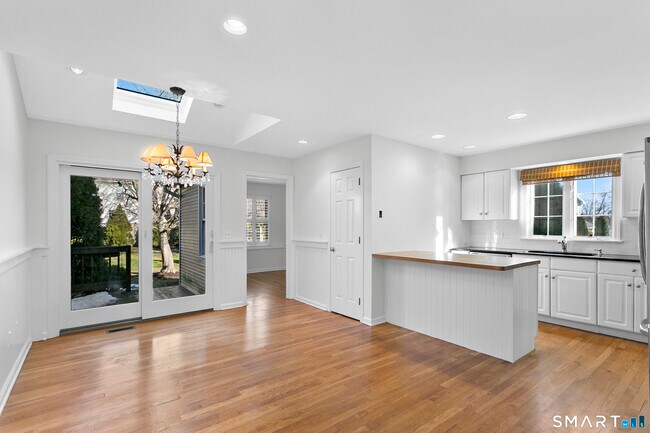 Building Photo - 30 Osborne Pl