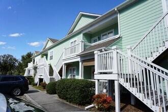 Building Photo - 2BR/2BA Condo in Trolley Path - $1,650/month Pet Friendly*