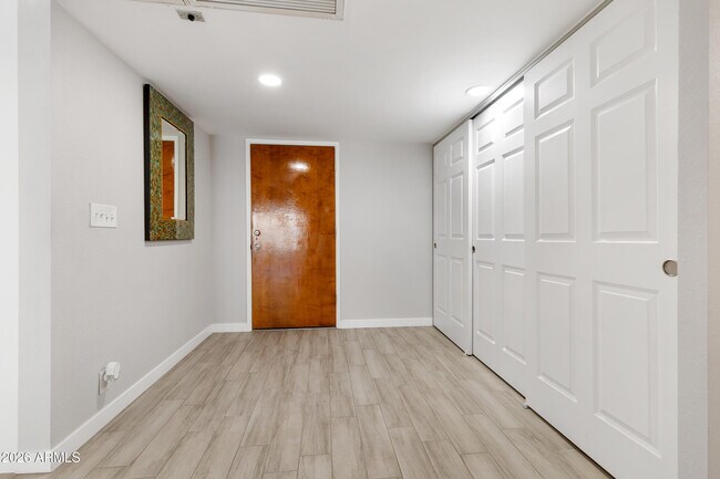 Building Photo - 7820 E Camelback Rd