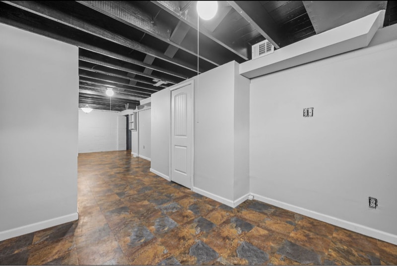 Building Photo - 3661 St Marguerite Ln