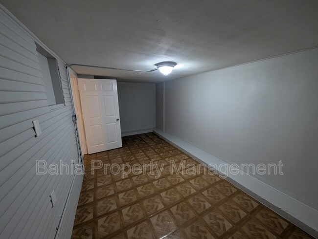 Building Photo - 3702 N 12th St