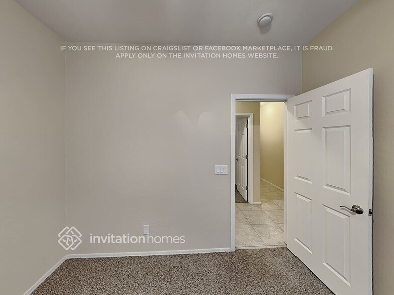 Building Photo - 17755 W Maui Ln