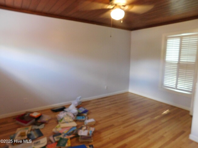 Building Photo - 3701 Lavenham Rd