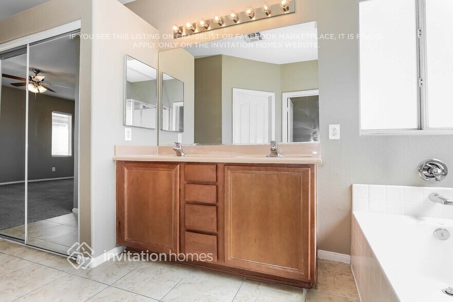 Building Photo - 8948 Misty Mill Ct