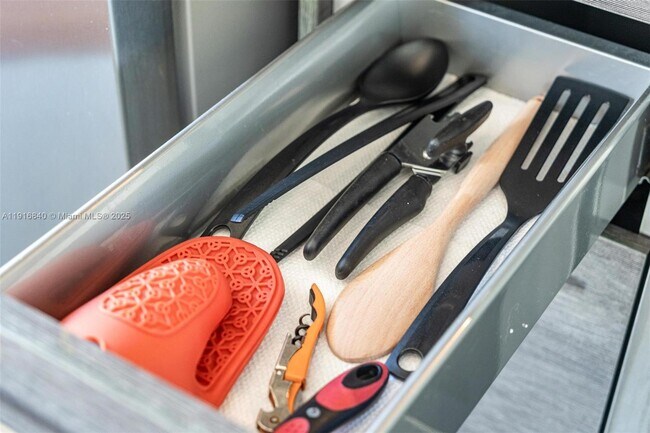 Building Photo - 151 SE 1st St