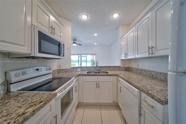 Primary Photo - 12180 SW 5th Ct