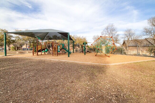 Building Photo - Gorgeous home in the elegant Stillwater Ranch Subdivision is available for immediate move-in.