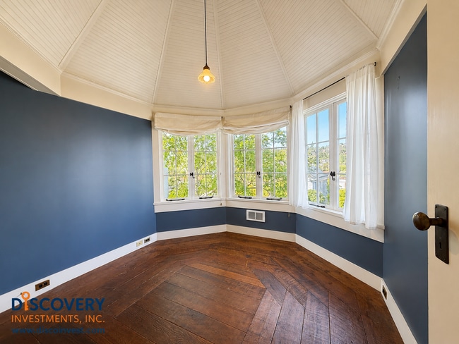 Building Photo - Exquisitely Remodeled Contemporary Piedmont Cottage with Timeless Charm and Premium Finishes