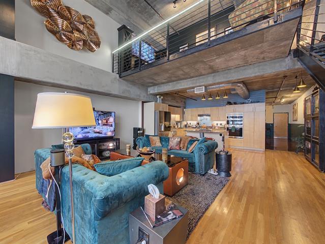 Building Photo - 1999 McKinney Ave