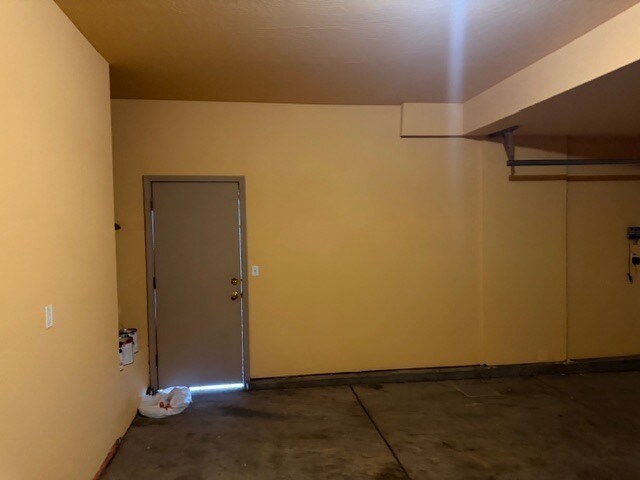 Building Photo - 8033 Farin Ct