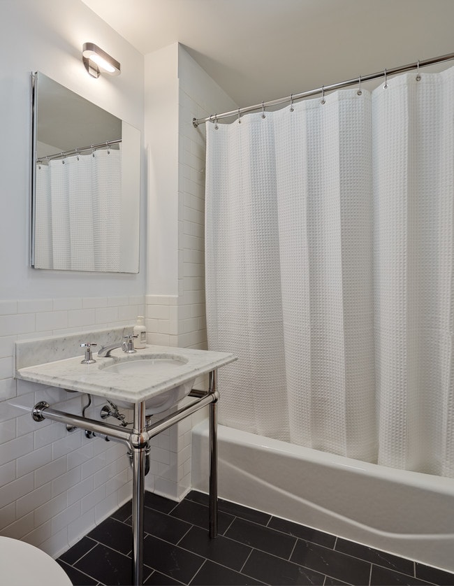 Interior Photo - Court House Apartments