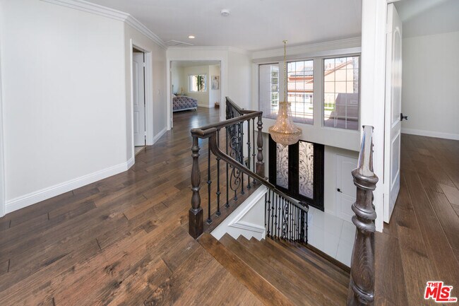 Building Photo - 5711 Aura Ave